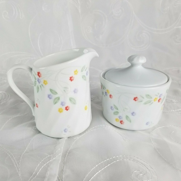 Corningware Other - Corningware English Meadow Sugar & Creamer Set